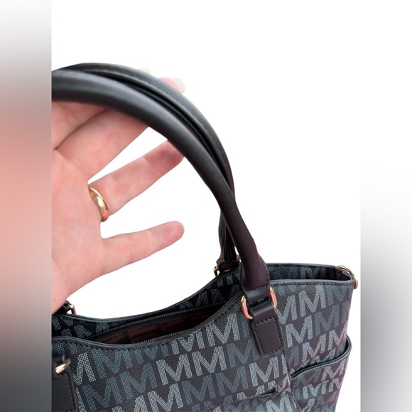 PRICE CUT! Fashion ‘look a like’ bag. Brand New; Actually, a Very nice bag! - Picture 4 of 10